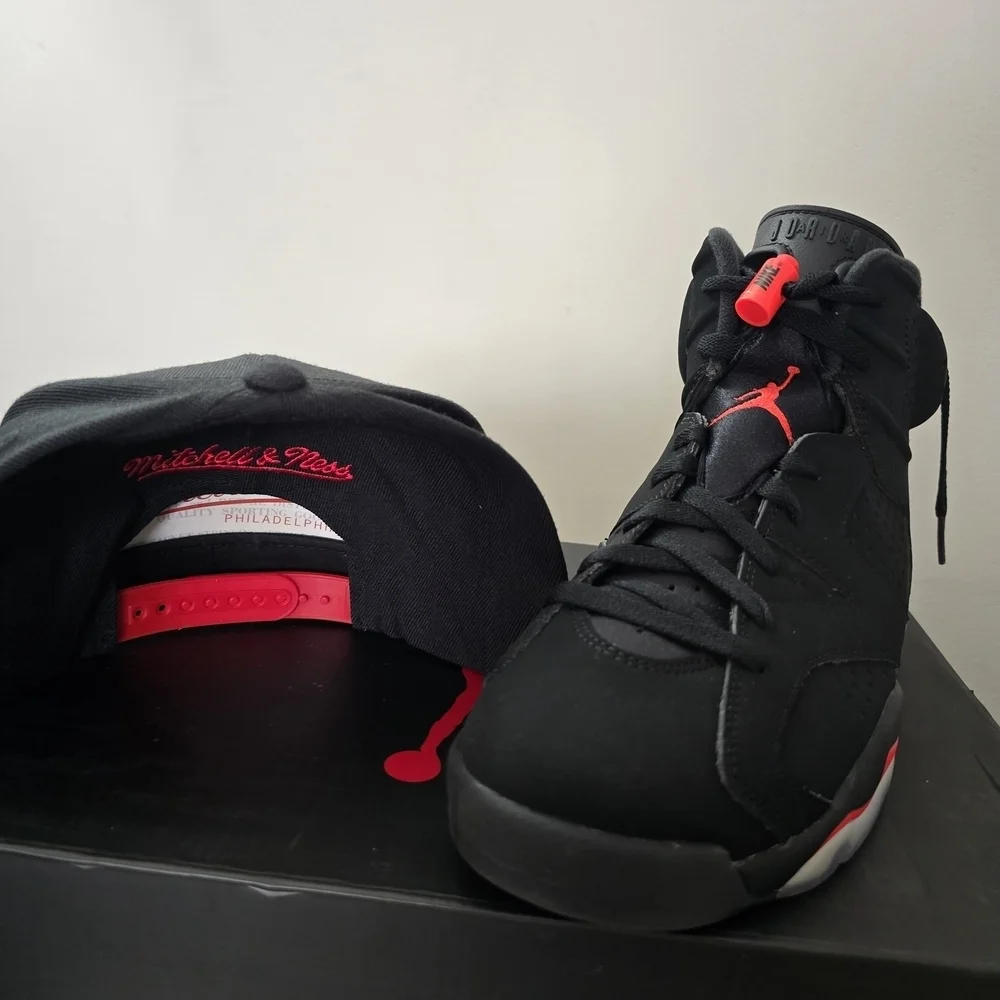 Jordan Speckled Gray and Black Box